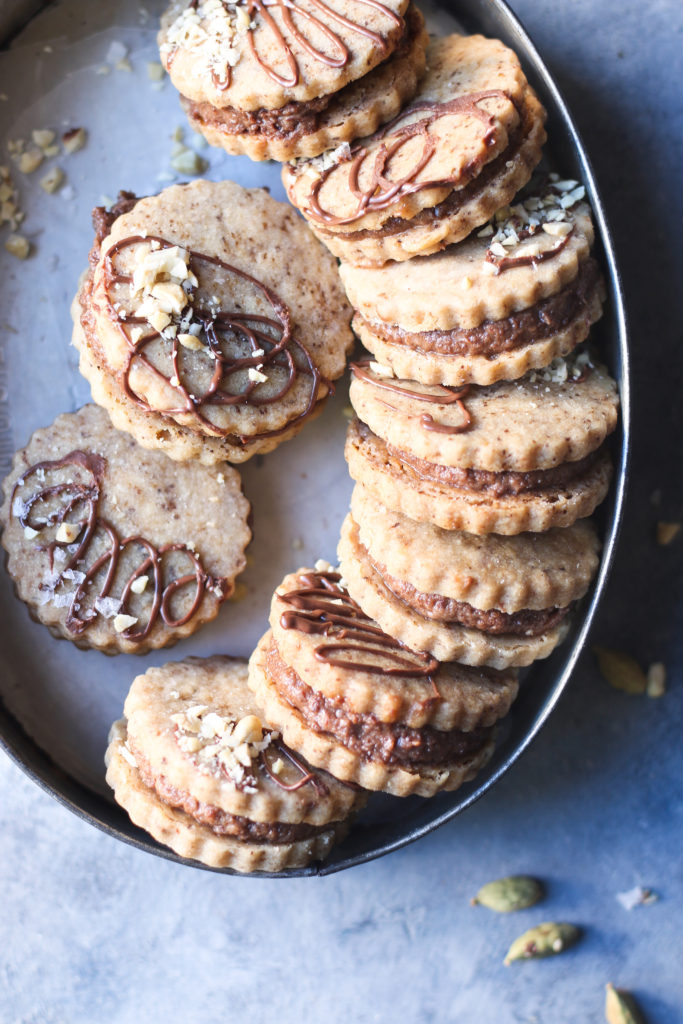 Coffee Cashew Shortbread |foodfashionparty| #coffeeshortbread #cookiephotography